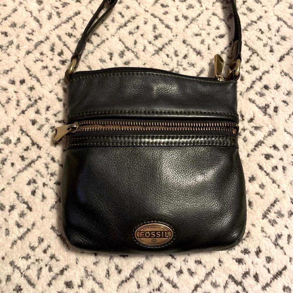 Fossil Black Voyager Small Crossbody Purse Handbag